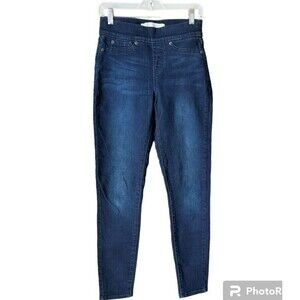 Signature by Levi Strauss & Co. Women's 28 Shaping Pull-On Skinny Jeans